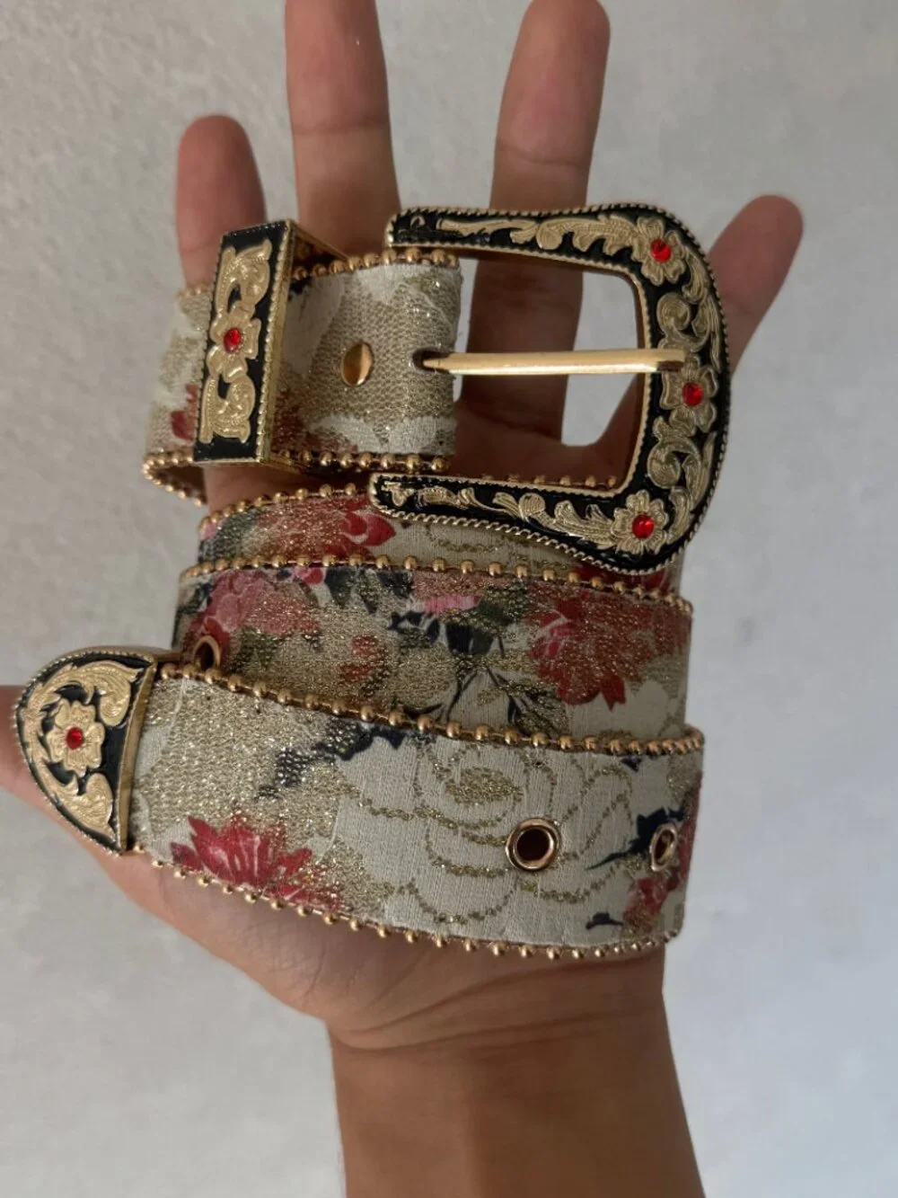 Floral Jacquard Tapestry Western Ruby Buckle Belt